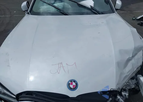 2023 BMW 3 Series 330E z USA, uszkodzony, nr VIN 3MW39FF00P8D05718